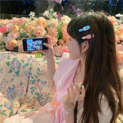 销魂湖里月